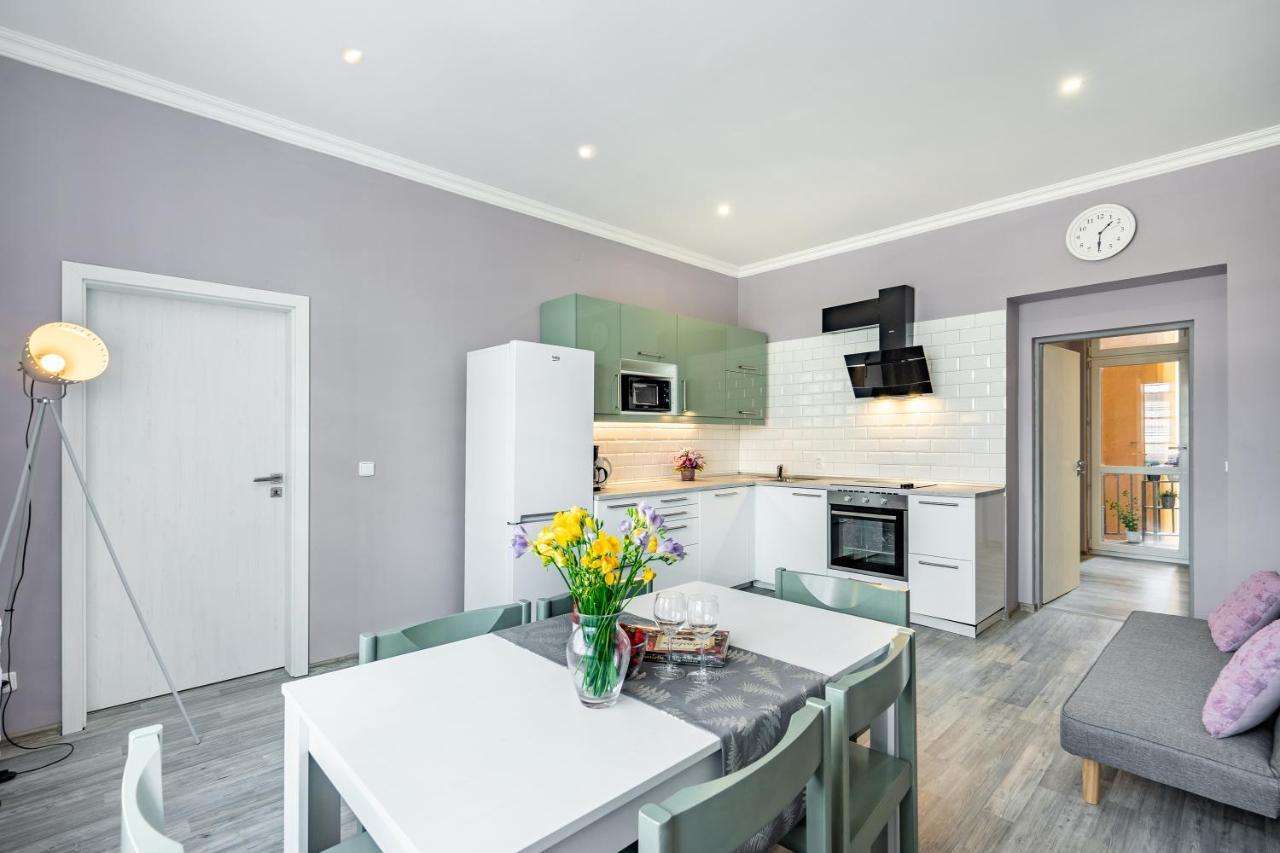 Apartment Happy Family Karlovy Vary Esterno foto