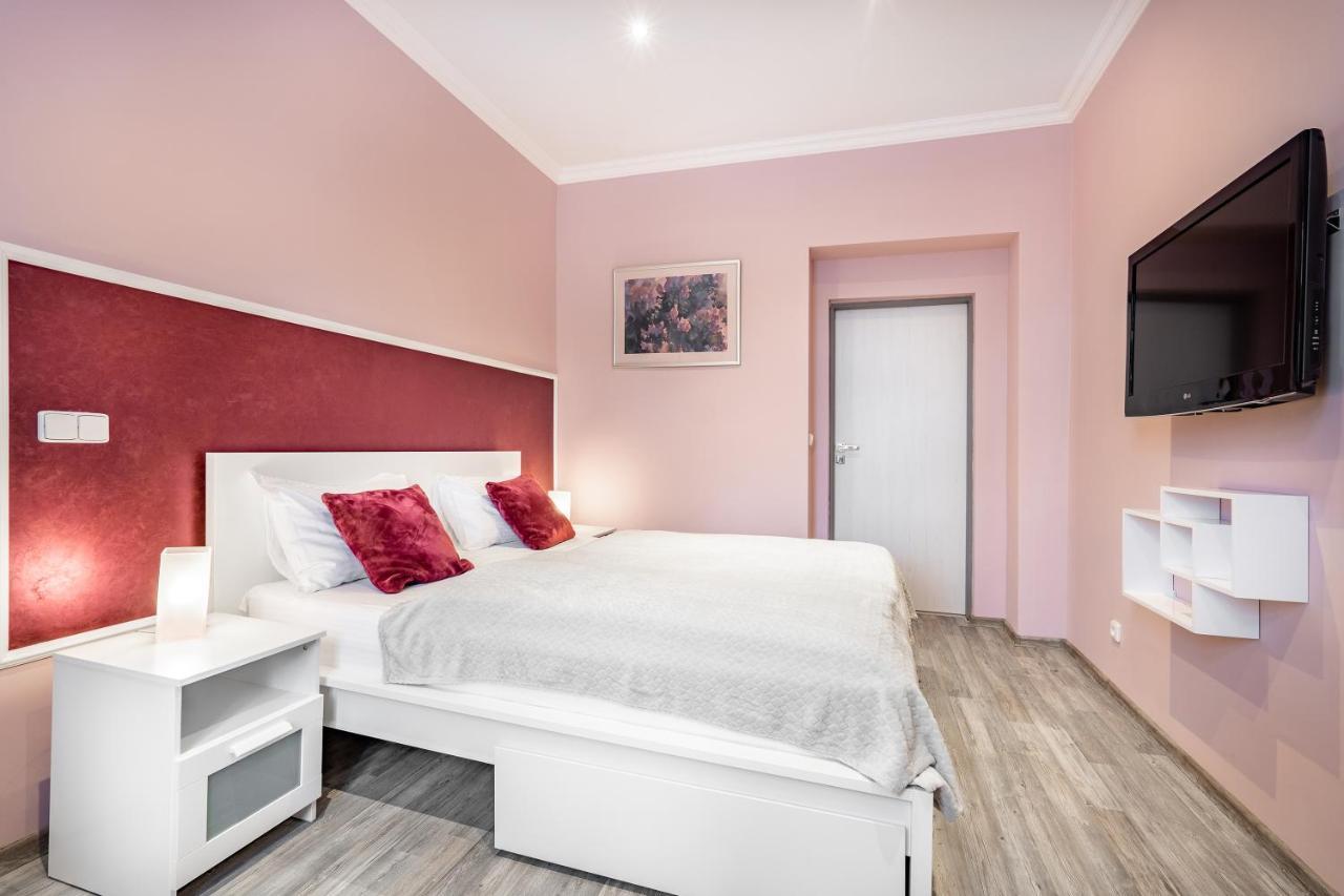 Apartment Happy Family Karlovy Vary Esterno foto